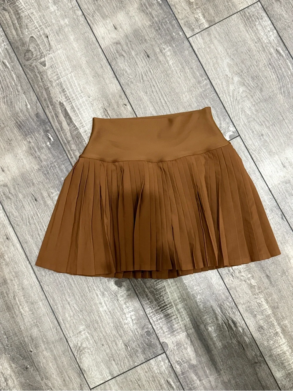 ALO Yoga Brown Pleated Skirt with Built in shorts - XS
